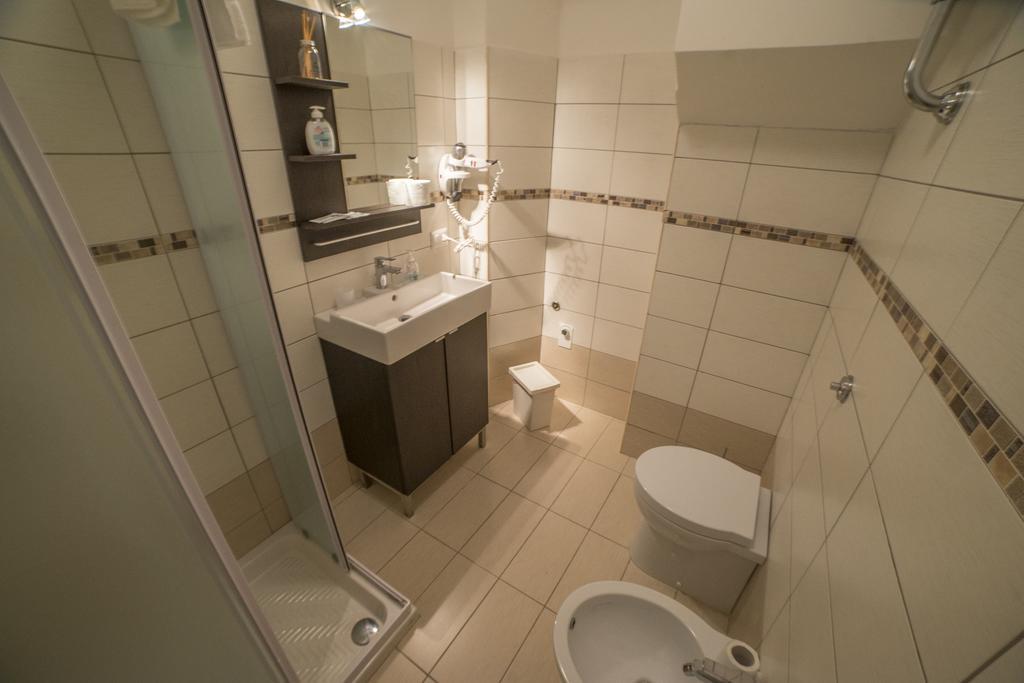 B&B Porta Livorno Civitavecchia Habitación foto