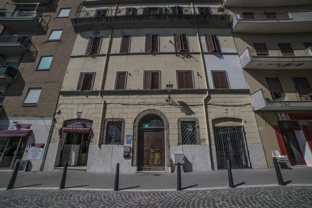 B&B Porta Livorno Civitavecchia Exterior foto